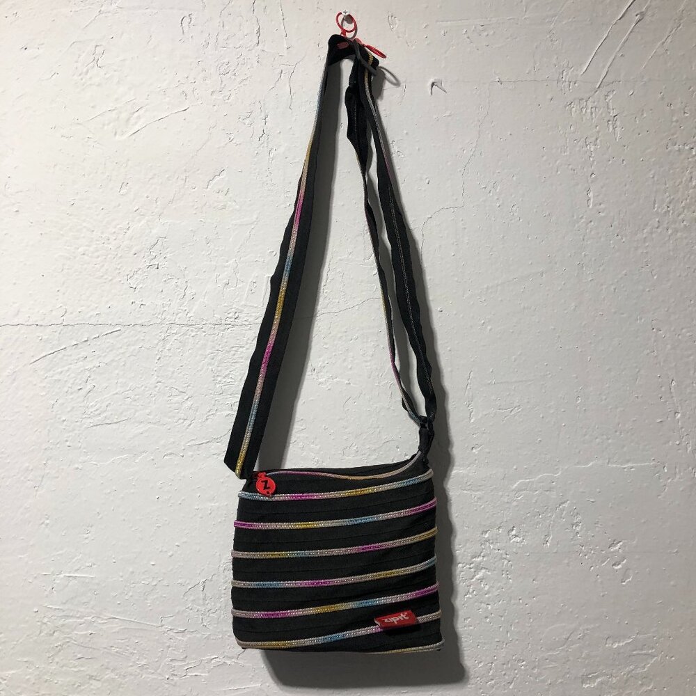 ZIPIT Black Rainbow Striped Zipper Crossbody Bag Purse Retro Festival y2k 90s